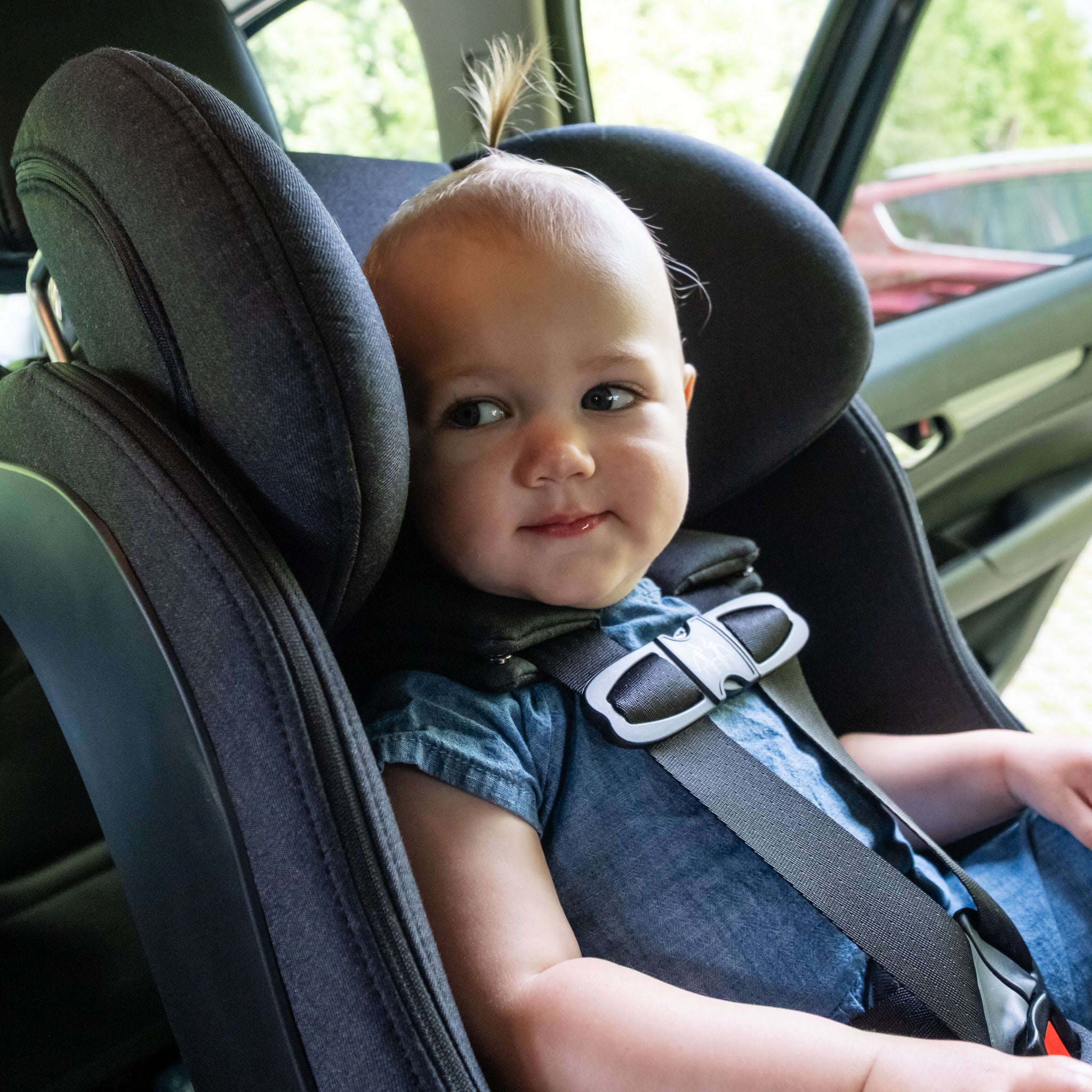 カーシート　Clek foonf 幼児カーシート Clek Foonf Slim Convertible Car Seat | Infants + Toddlers, Rigid